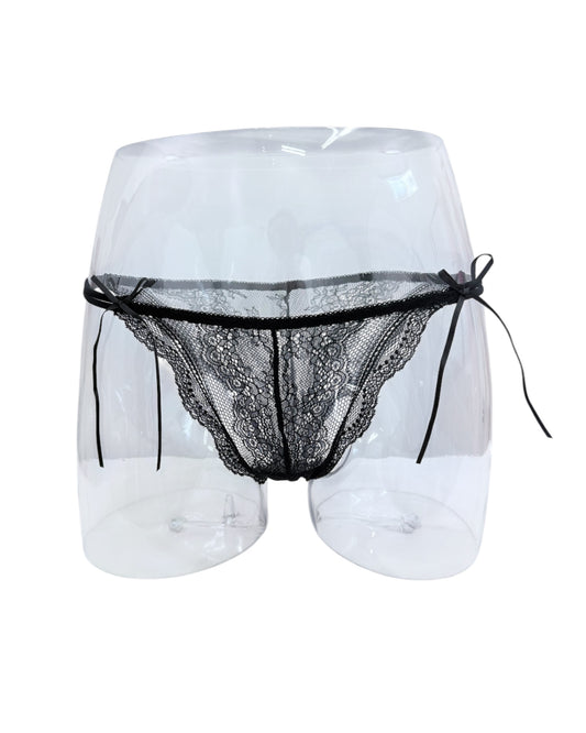 Sophisticated All-Lace Panties with Ruffled Trim