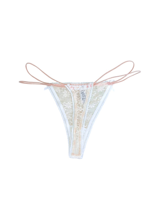 Delicate Lace G-String Trio with Bow Details