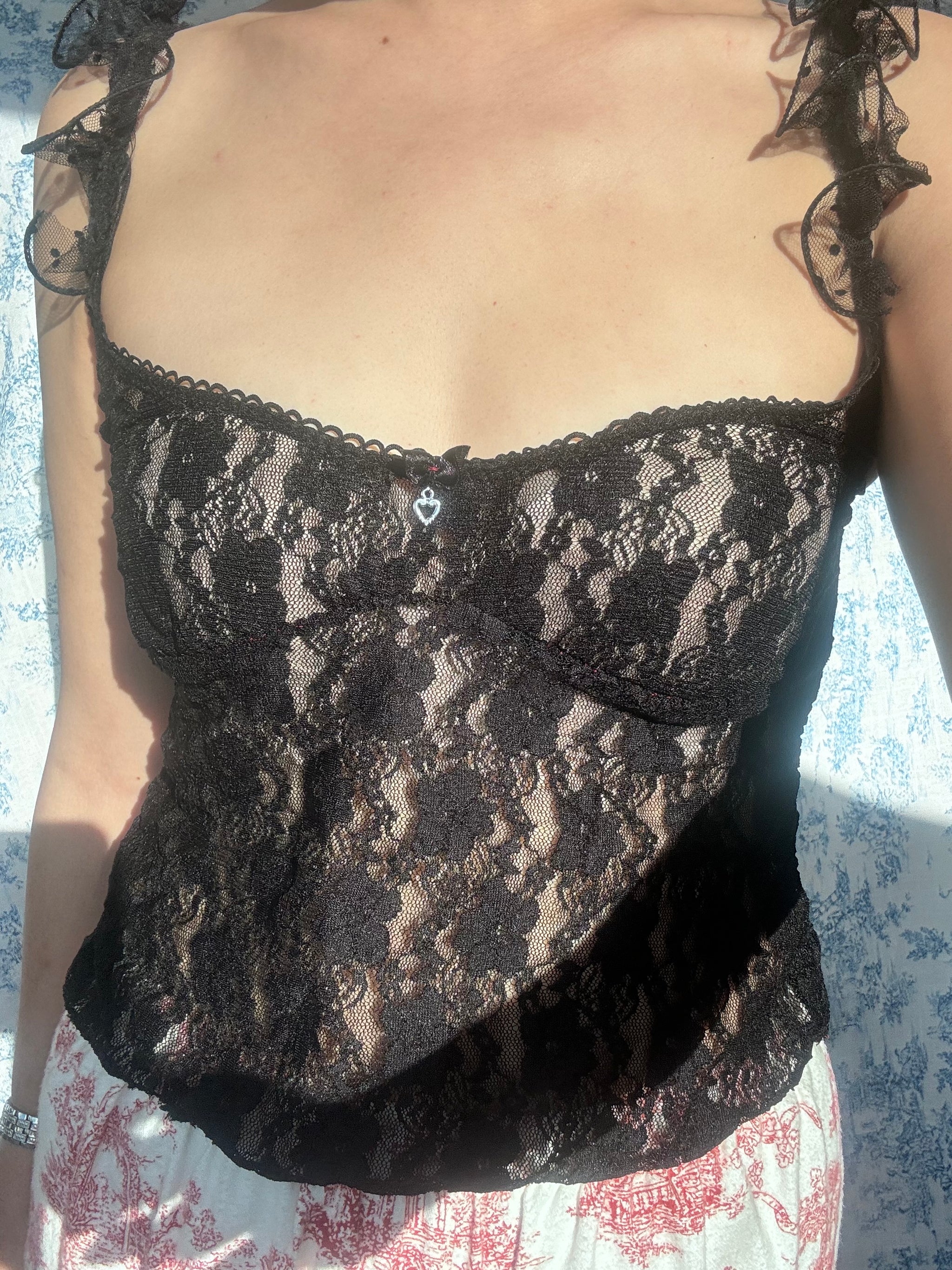 Coquette lace cami sample