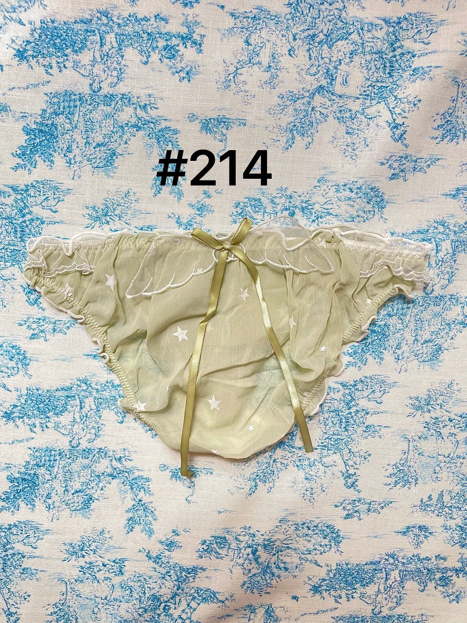 Small size coquette ruffle lace panties